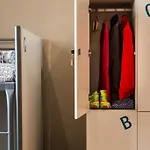 Born (adults Only) Hostel